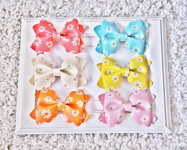 Daisy Bow Alligator Clip: Groovy Birthday Glitter Hair Clip