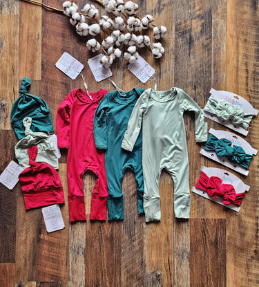 Deluxe Bamboo Baby Romper: Soft Newborn Outfit, Fold-Over Mittens